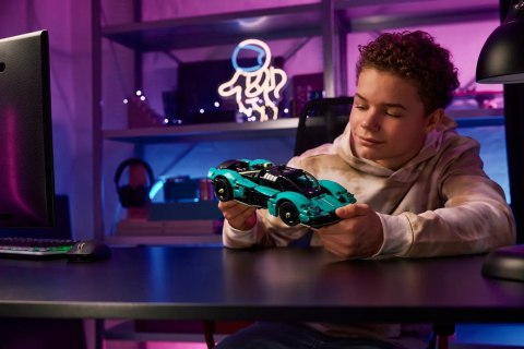 LEGO TECHNIC 42208 Aston Martin Valkyrie