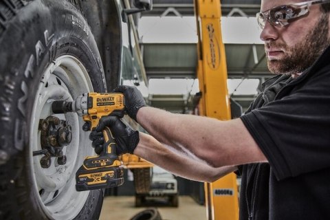 KLUCZ UDAROWY 1/2" 2X5Ah DCF891P2T DEWALT 2 akumulatory