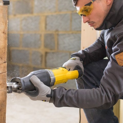 Piła szablasta 900W FME360 Stanley (WYPRZEDAŻ)