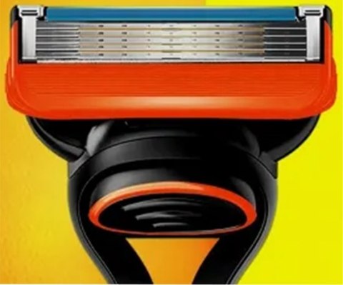 Gillette Fusion5 Maszynka Do Golenia Dla Mężczyzn Plus 4 Ostrza Wymienne