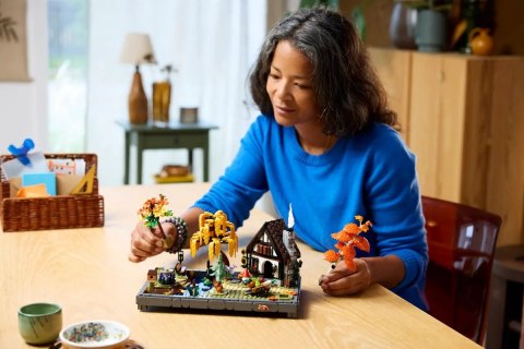 11372 - LEGO Icons - Jesienny ogród z chatką