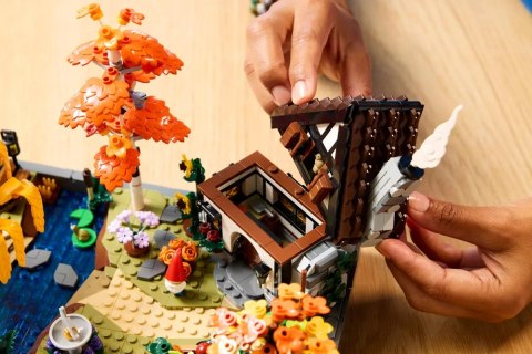 11372 - LEGO Icons - Jesienny ogród z chatką