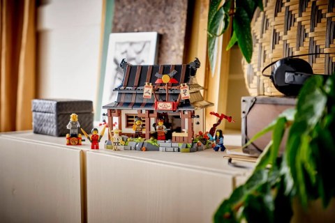 71858 - LEGO Ninjago - Kuźnia Cztery Bronie — 15-lecie