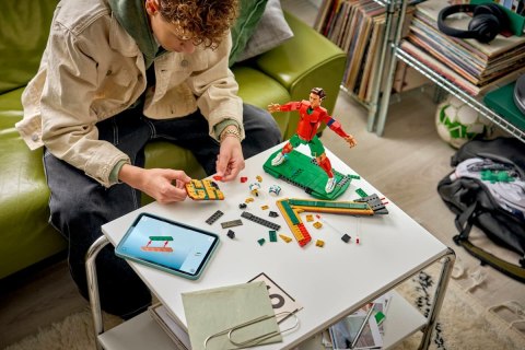 43016 - LEGO Editions - Cristiano Ronaldo — piłkarska legenda