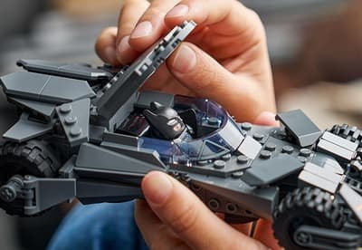 76331 - LEGO Super Heroes - Batmobil™ z filmu Batman v Superman™