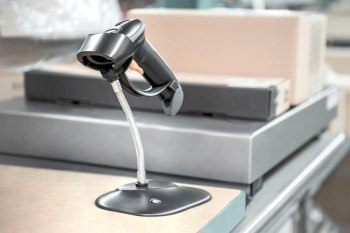 DIGITUS CZYTNIK KODÓW KRESKOWYCH BEZPRZEWODOWY BLUETOOTH 1D I 2D ZGODNY Z KODAMI QR STOJAK W ZESTAWIE DA-81003