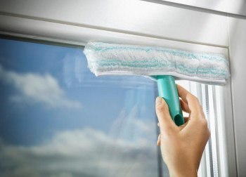 Odkurzacz do szyb Dry&Clean+drążek+myjka Window Washer Leifheit