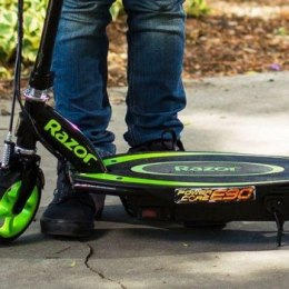 Hulajnoga elektryczna Razor E90 Power Core 13173802 (kolor czarny kolor zielony)